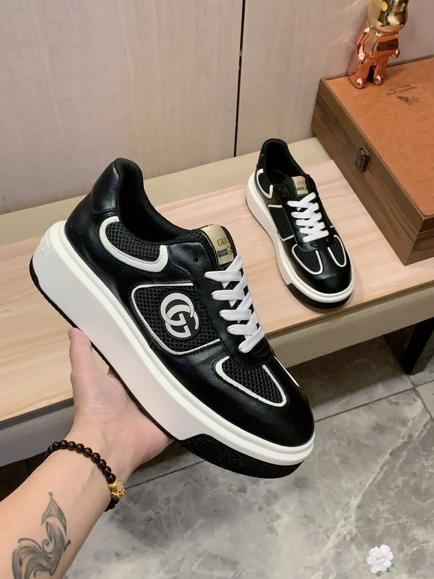 Men's men's shoes💰460💰💰🎩🎩[Lightning][Lightning] "Gucci*" The latest • popular casual shoes, top brand [seduce] luxury ~ purchasing agency, top ~ quality. [Strong] The upper is made of imported breathable cowhide with material ➕ breathable sheepskin feet (•) and fine workmanship. The original stylish and stylish soft rubber wear-resistant and non-slip outsole is light and comfortable on the feet. The real thing looks better when photographed in person. 0127: code: 38-44, 2️⃣ colors selected